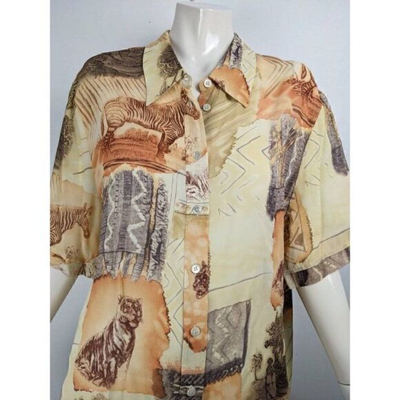 Sheer summer blouse with safari print Vintage 90s button down size medium - Picture 7 of 8